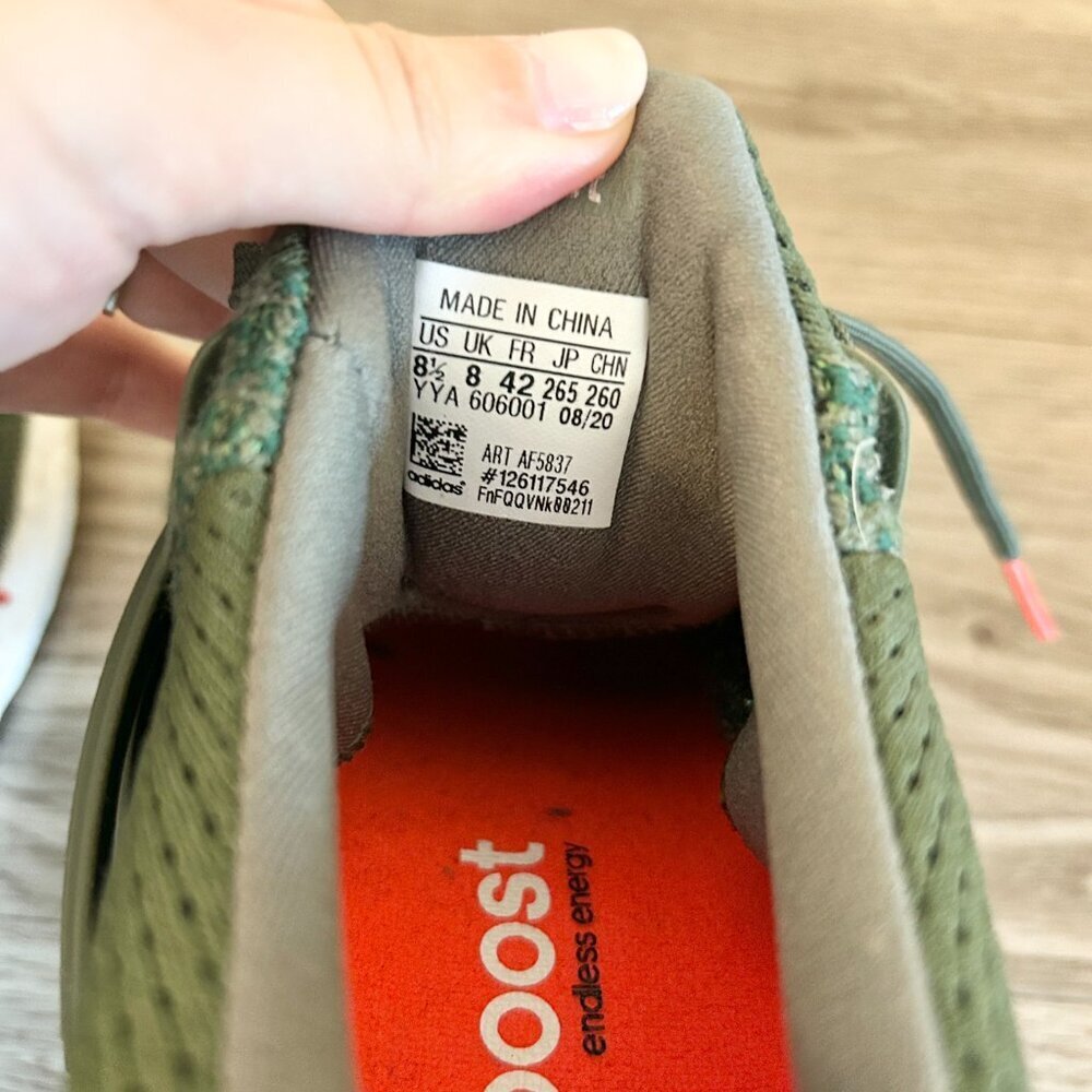 Adidas Men's Ultra Boost 1.0 Sneakers in Base Olive Green Size 8.5 LIKE NEW - Picture 11 of 12